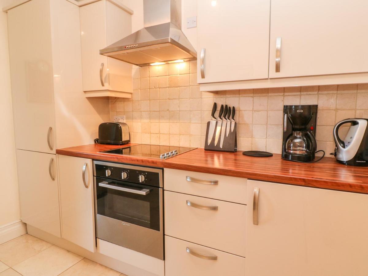 Surf Song Apartment Penzance Bagian luar foto