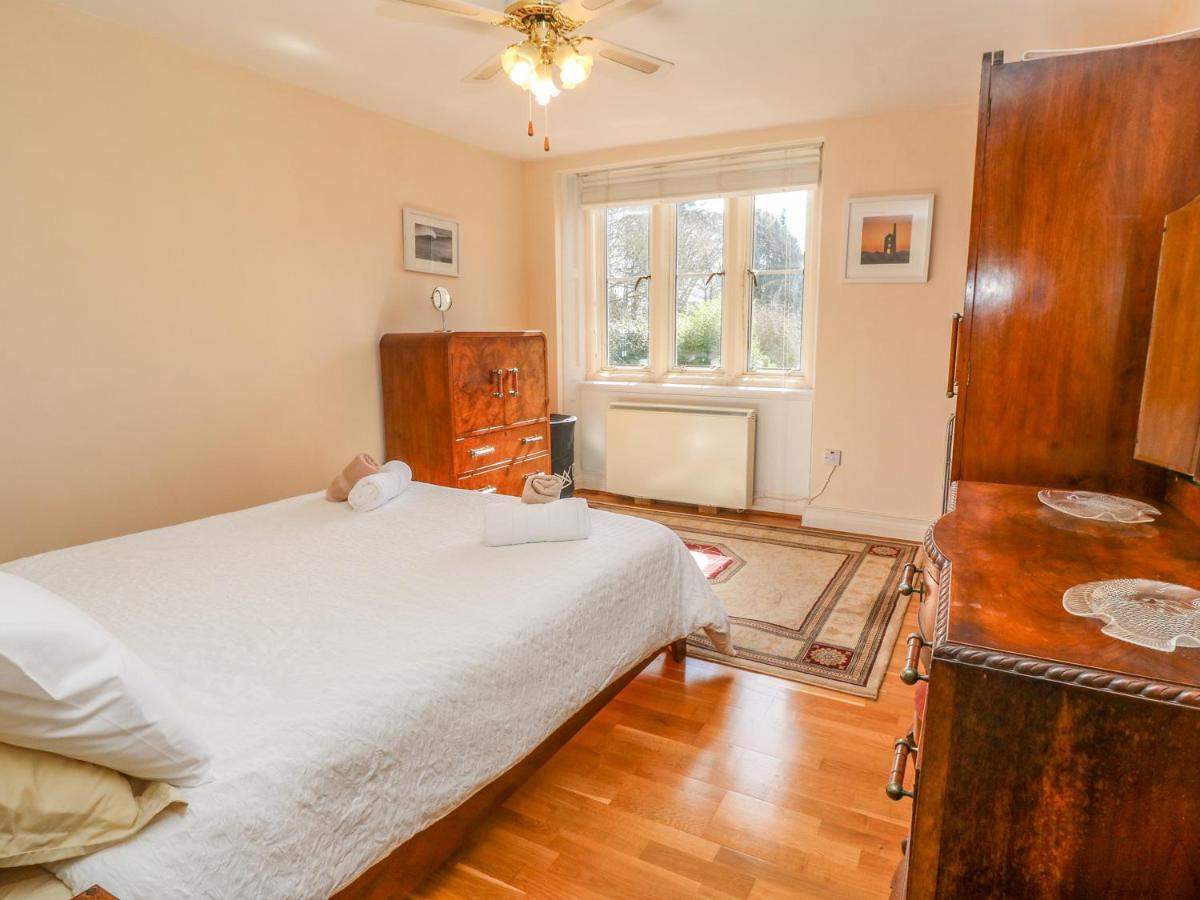Surf Song Apartment Penzance Bagian luar foto