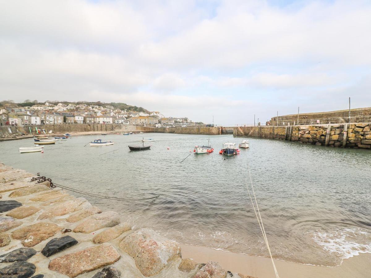 Surf Song Apartment Penzance Bagian luar foto